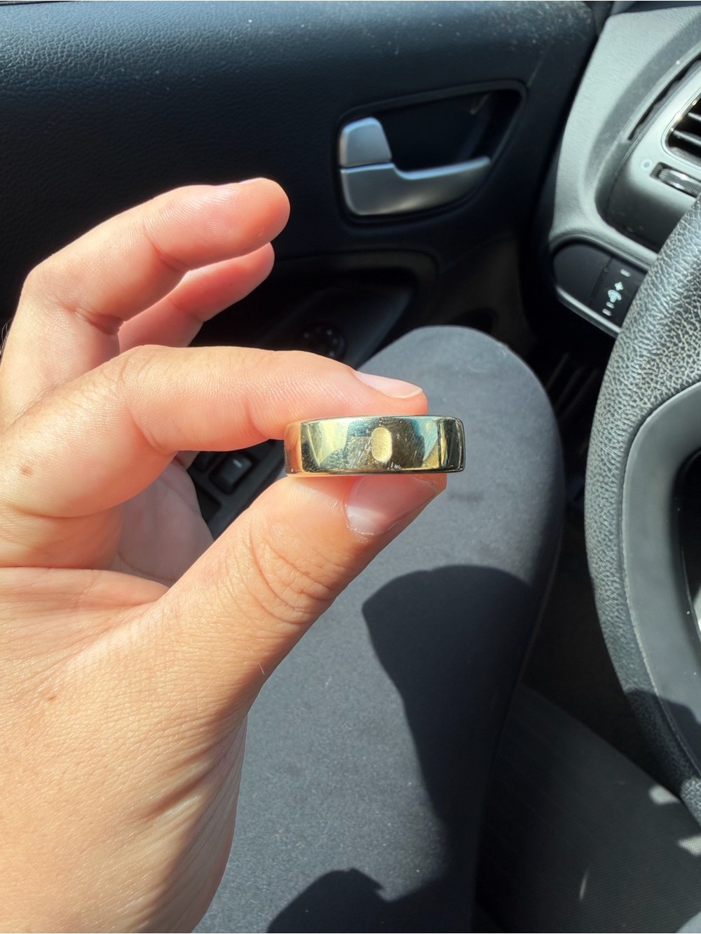Oura Gold Smart Ring with Polished Finish
